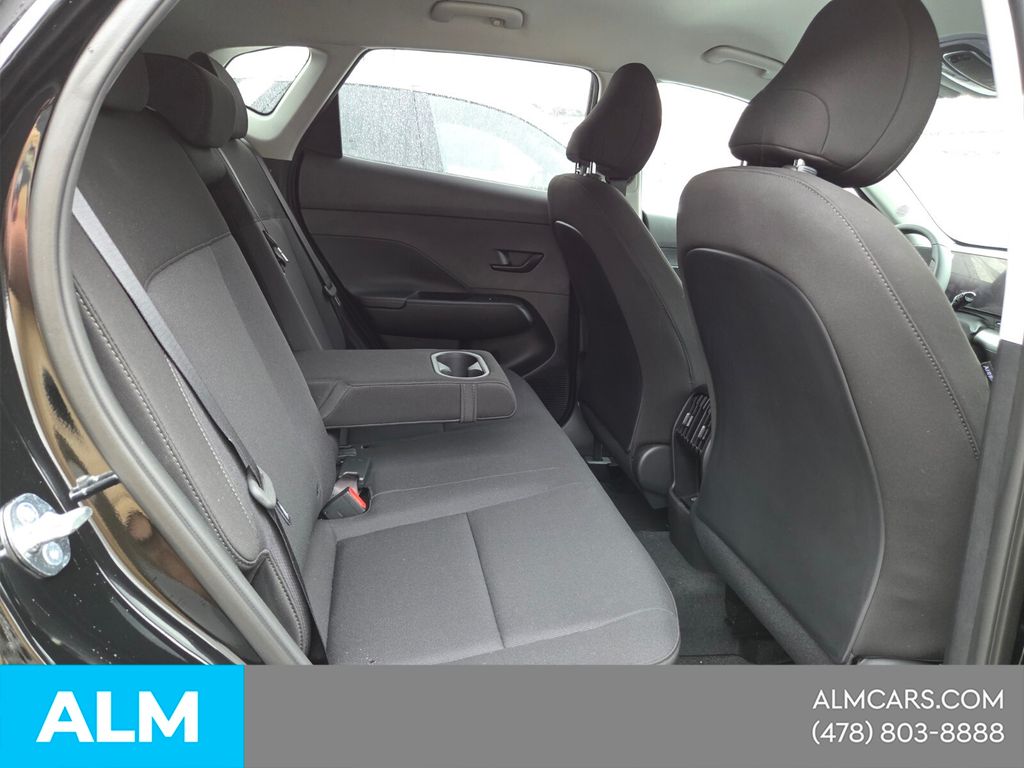 Used 2026 Black Hyundai SEL Sport image 17