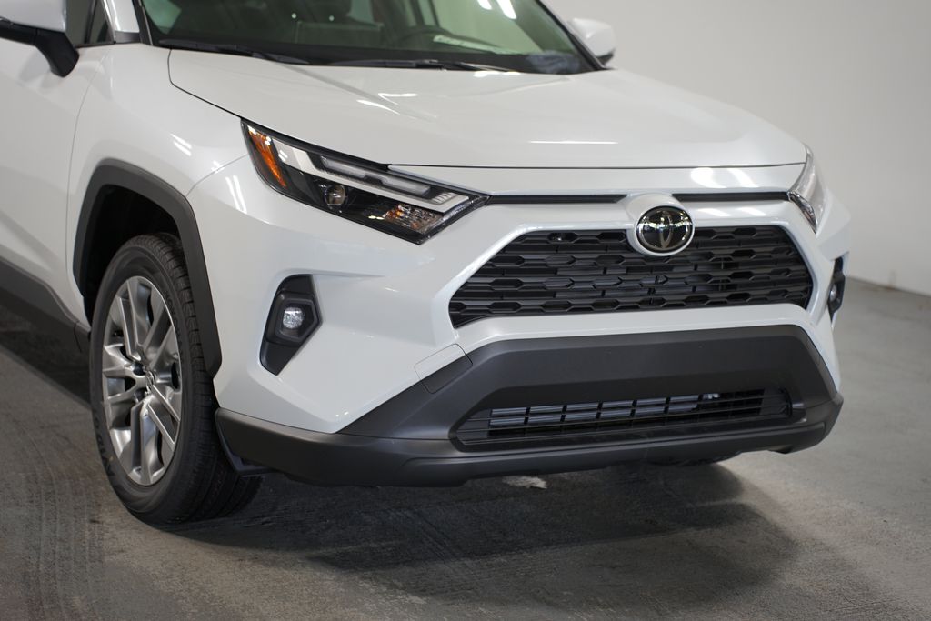 2025 Toyota RAV4 XLE Premium 4