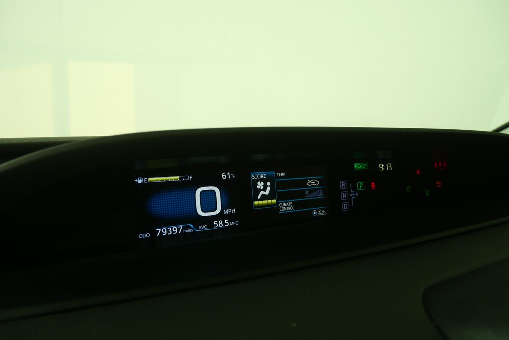 Thumbnail: 2017 Toyota Prius - 17