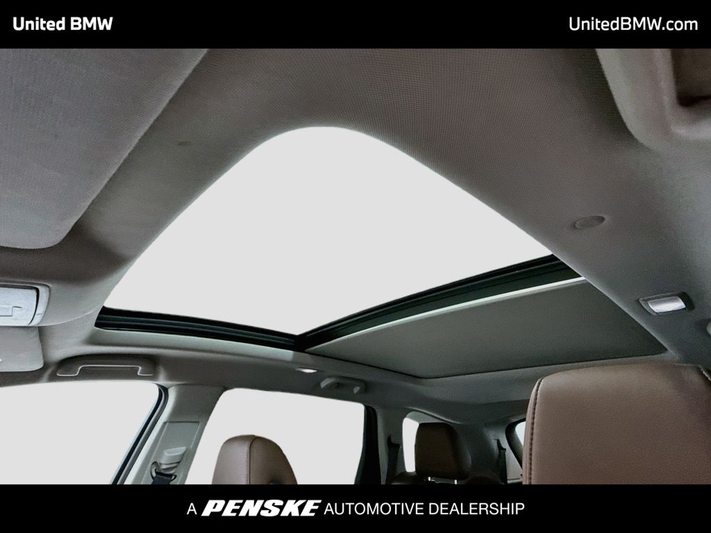Thumbnail: 2022 Acura MDX - 12