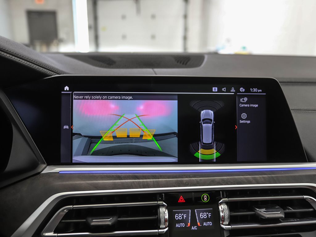 Thumbnail: 2022 BMW X7 - 18