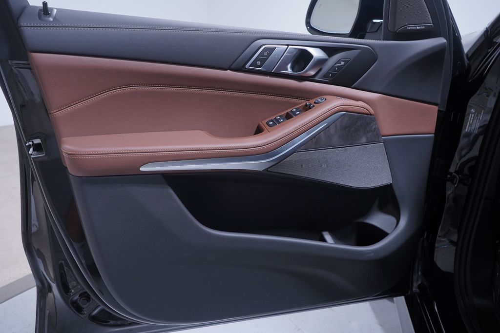 2026 BMW X5 xDrive40i 10