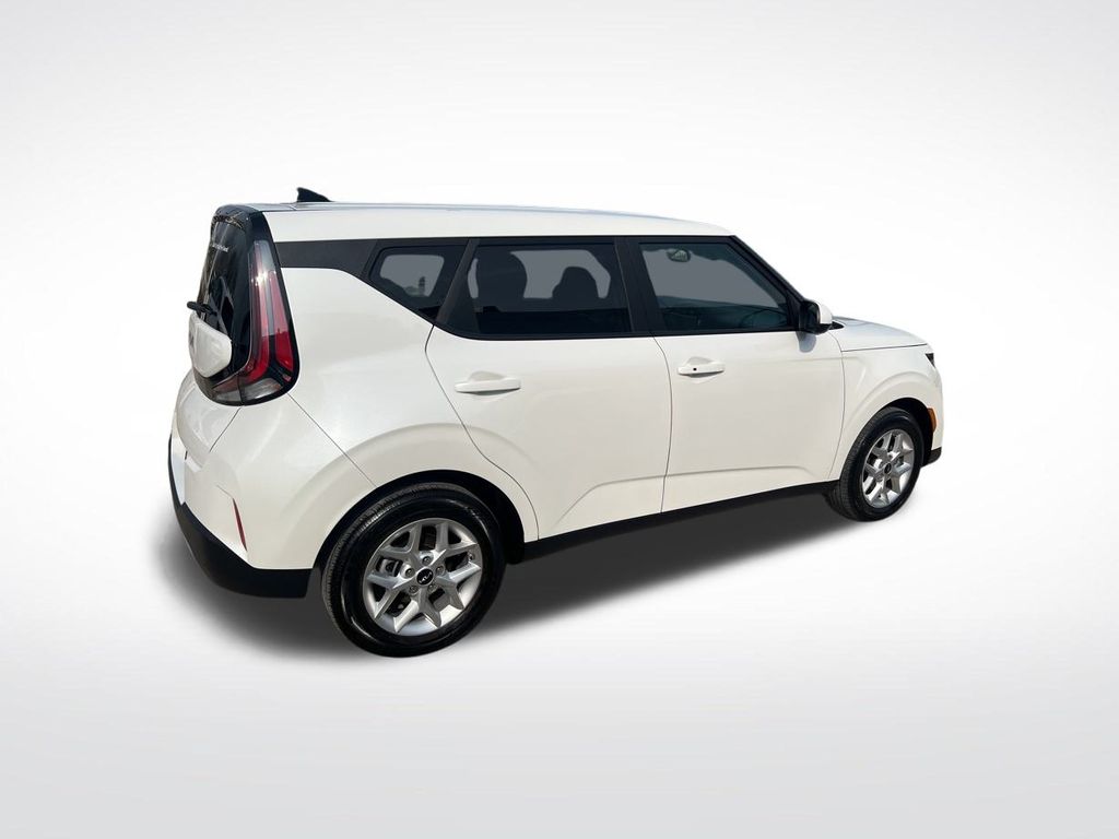 2023 Kia Soul S photo