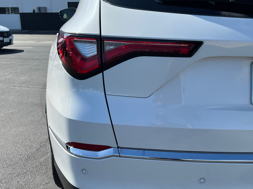 Thumbnail: 2023 Acura MDX - 11
