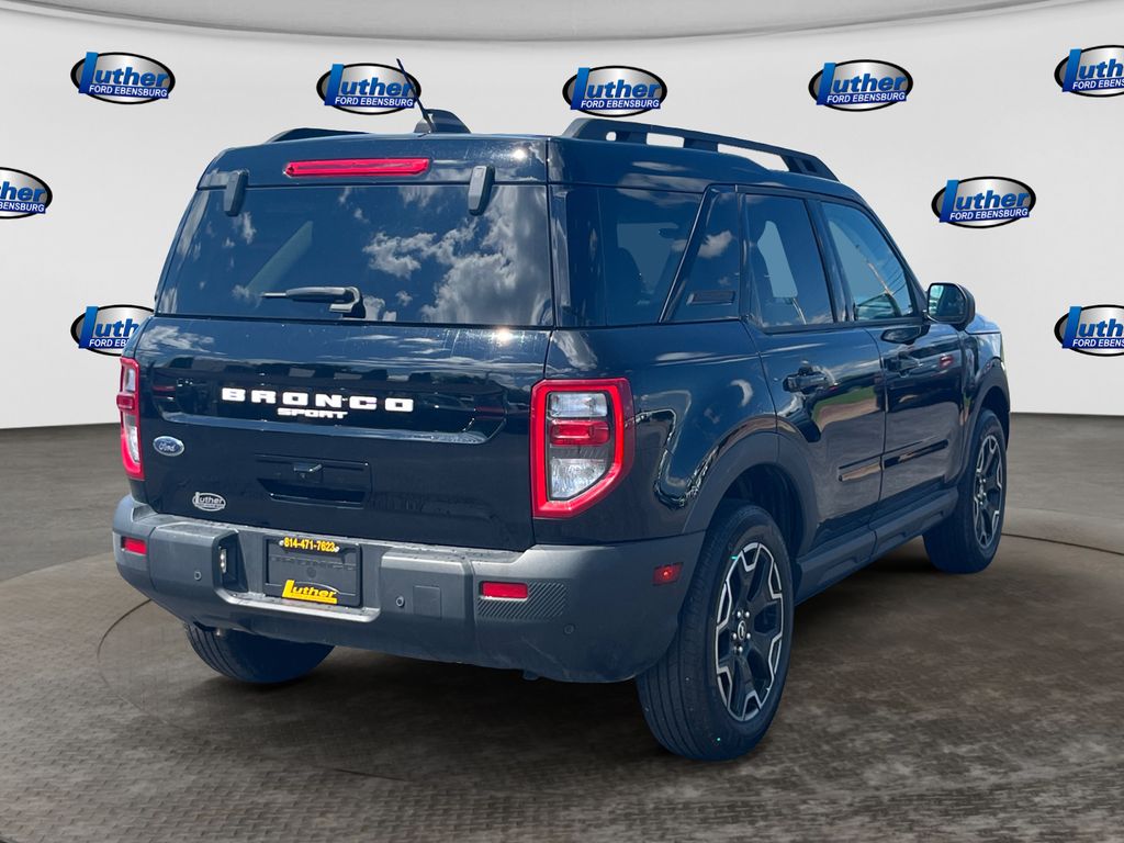 2025 Ford Bronco Sport Outer Banks - 4