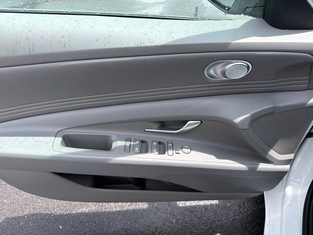 New 2026 White Hyundai SEL Sport image 11