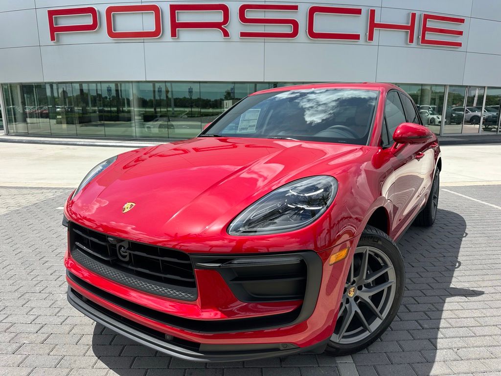 Thumbnail: 2026 Porsche Macan - 1