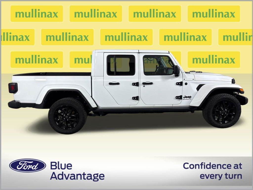 Certified Used 2025 White Jeep Nighthawk image 2