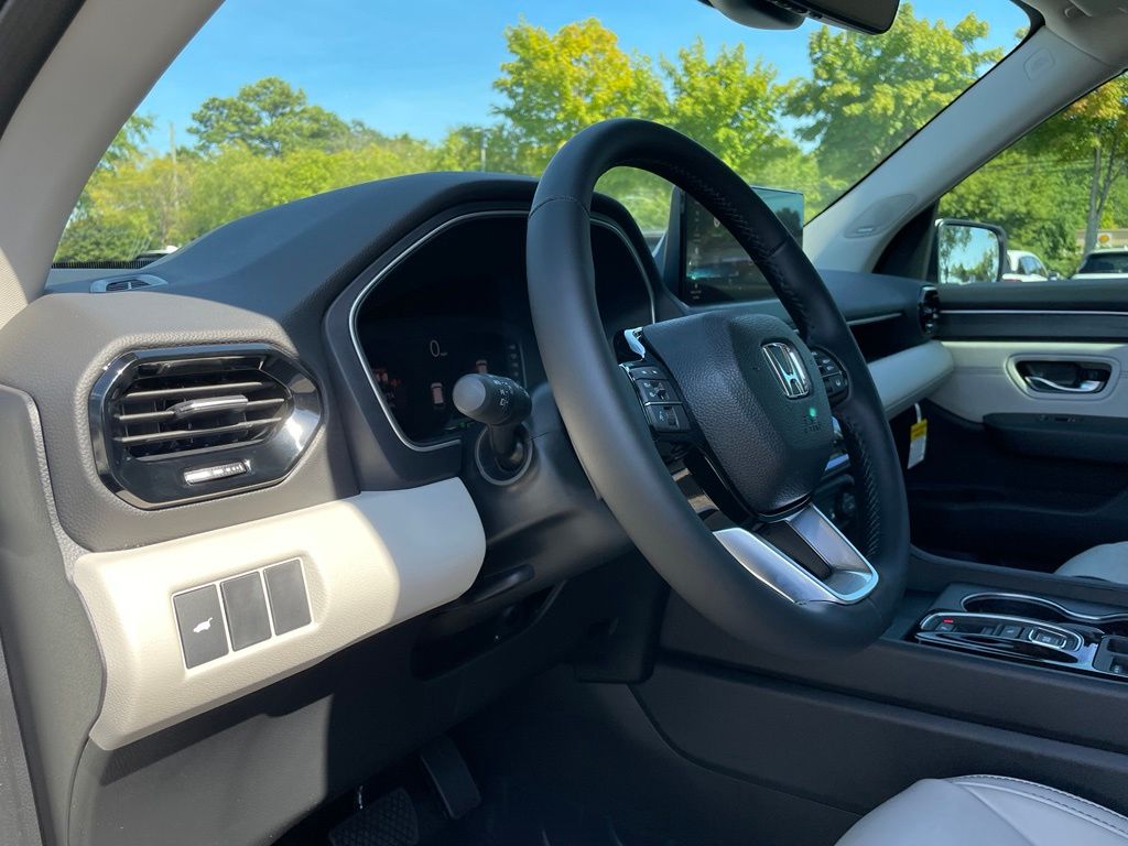 Thumbnail: 2026 Honda Pilot - 30