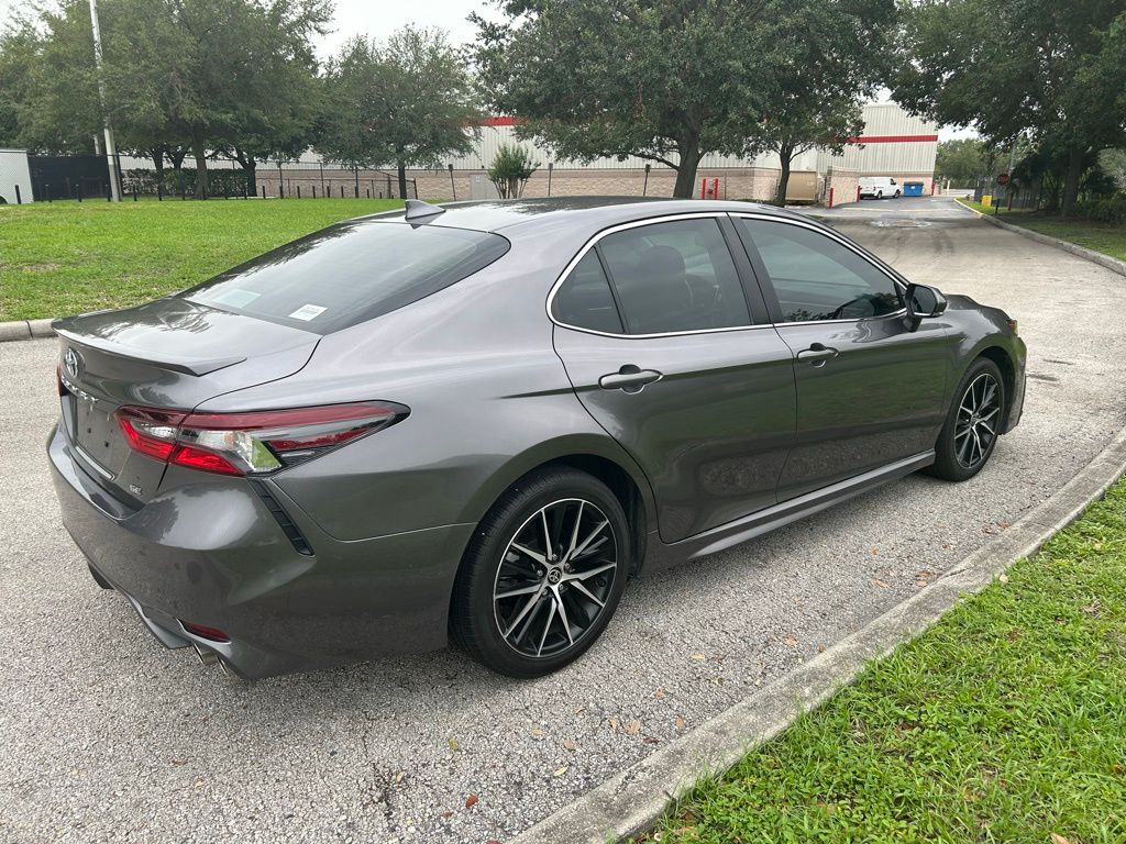 2022 Toyota Camry SE 5