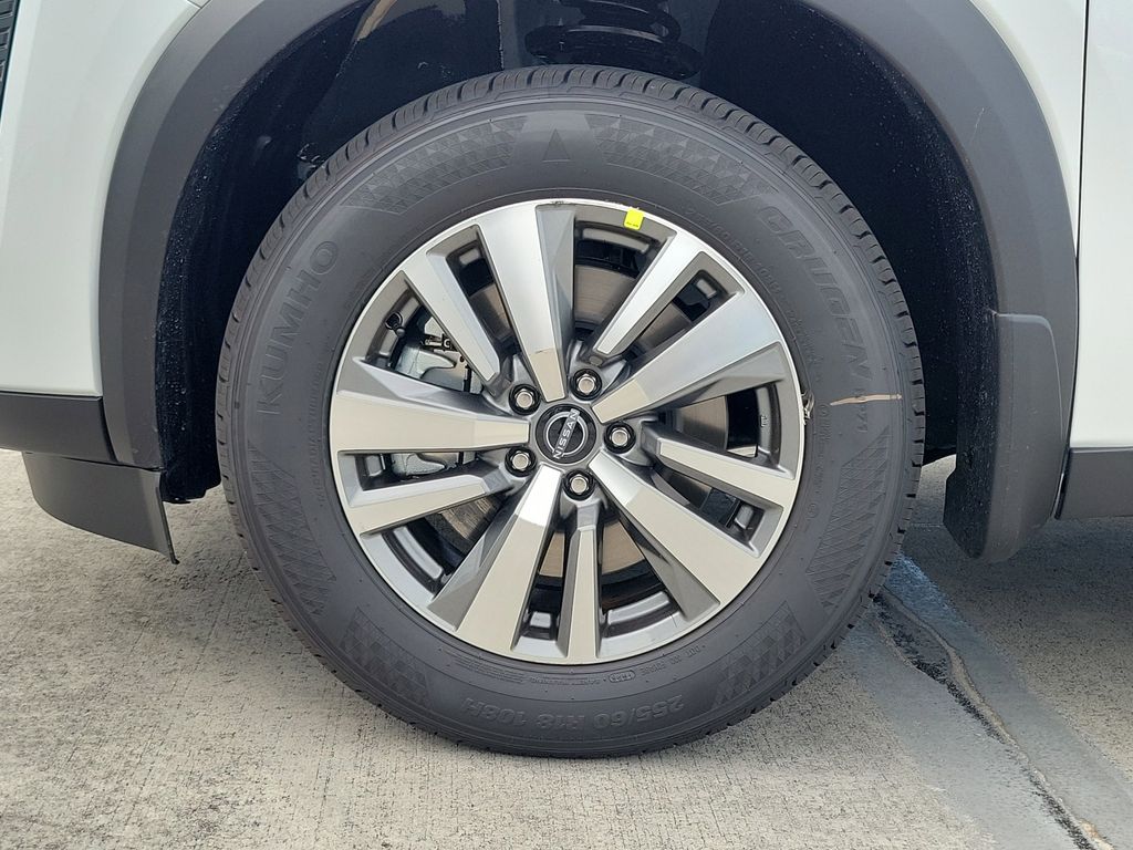 new 2026 Nissan Pathfinder car, priced at $38,580