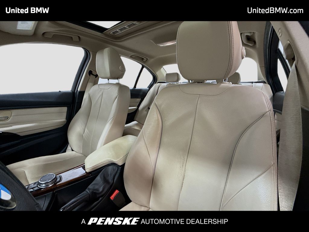 Thumbnail: 2015 BMW 3 Series - 5