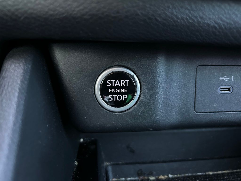 Thumbnail: 2023 Nissan Rogue - 27