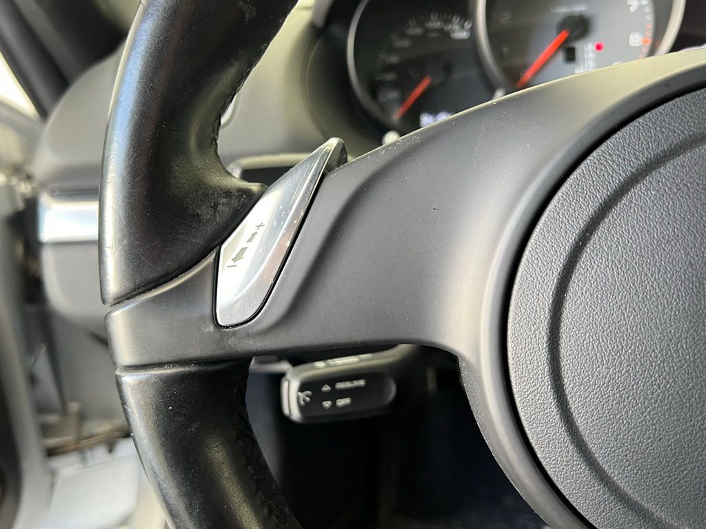 Thumbnail: 2015 Porsche Boxster - 8