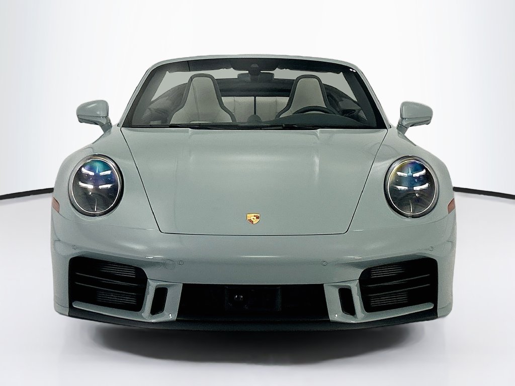 Thumbnail: 2025 Porsche 911 - 10