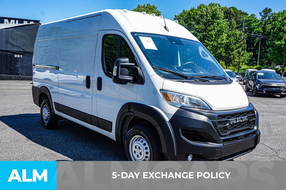 Used 2025 White Ram High Roof image 3