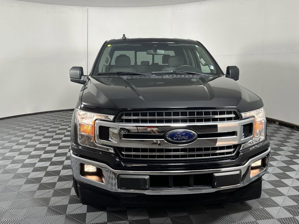 2019 Ford F-150 XLT 2