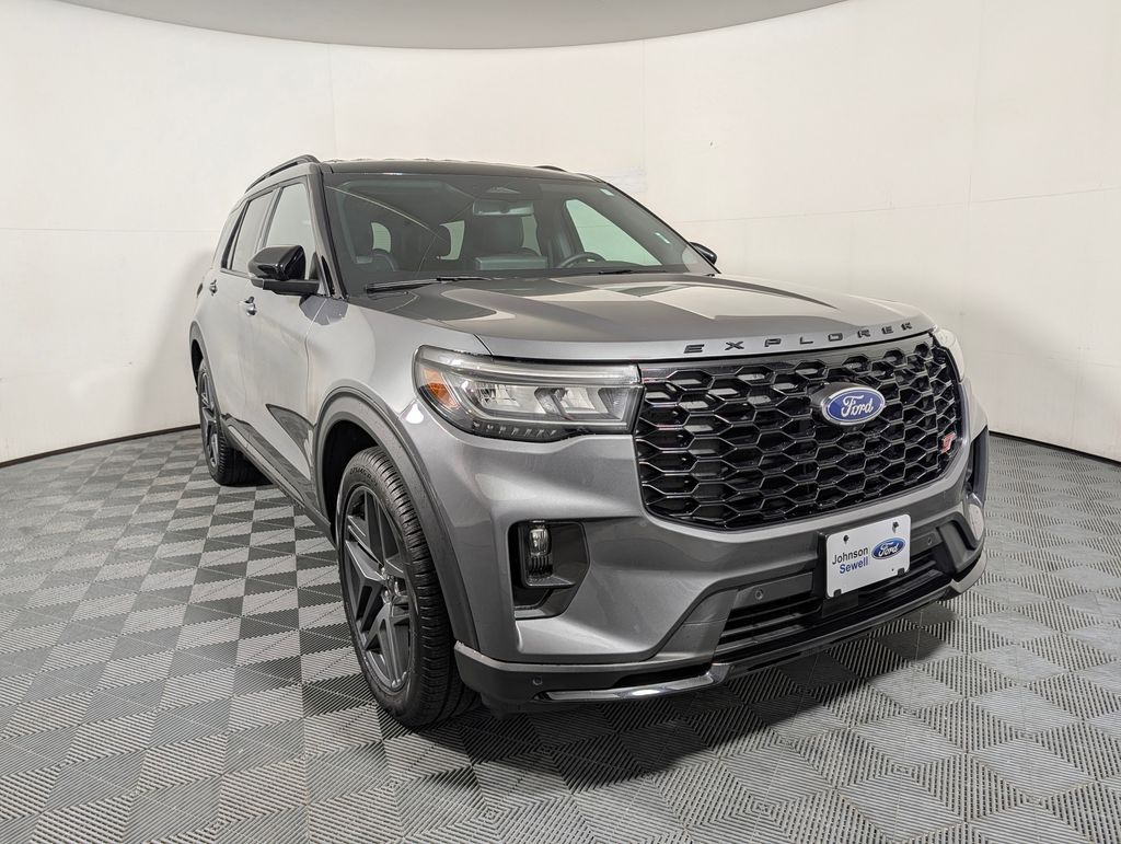 Carbonized Gray Metallic 2025 Ford Explorer SUV / Crossover Rear-Wheel Drive Automatic