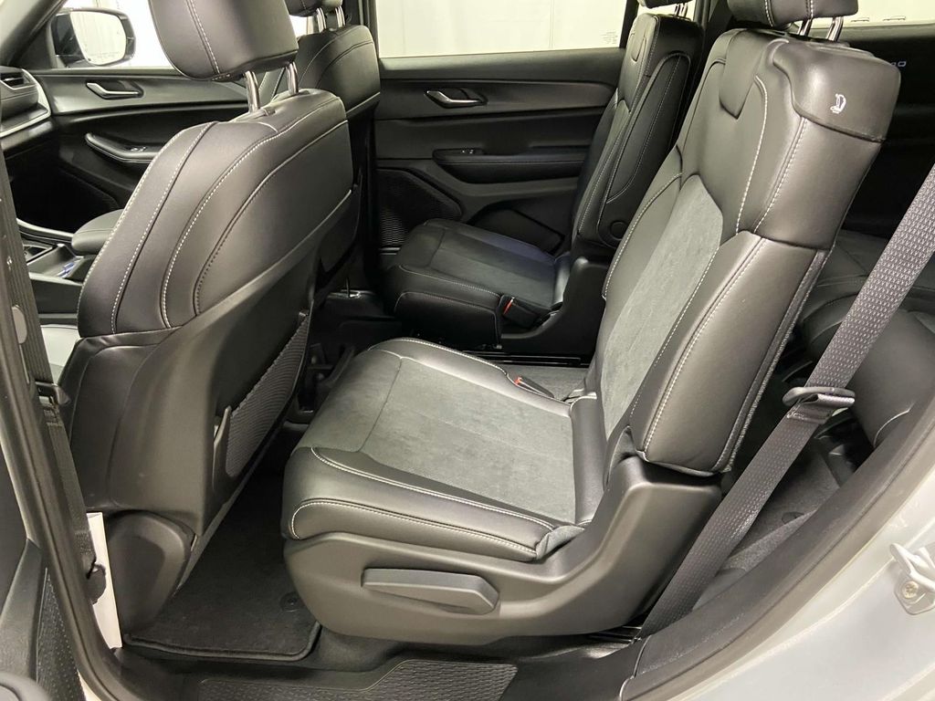 New 2025 Jeep Grand Cherokee L Altitude X New 2025 Jeep Grand Cherokee L Altitude X