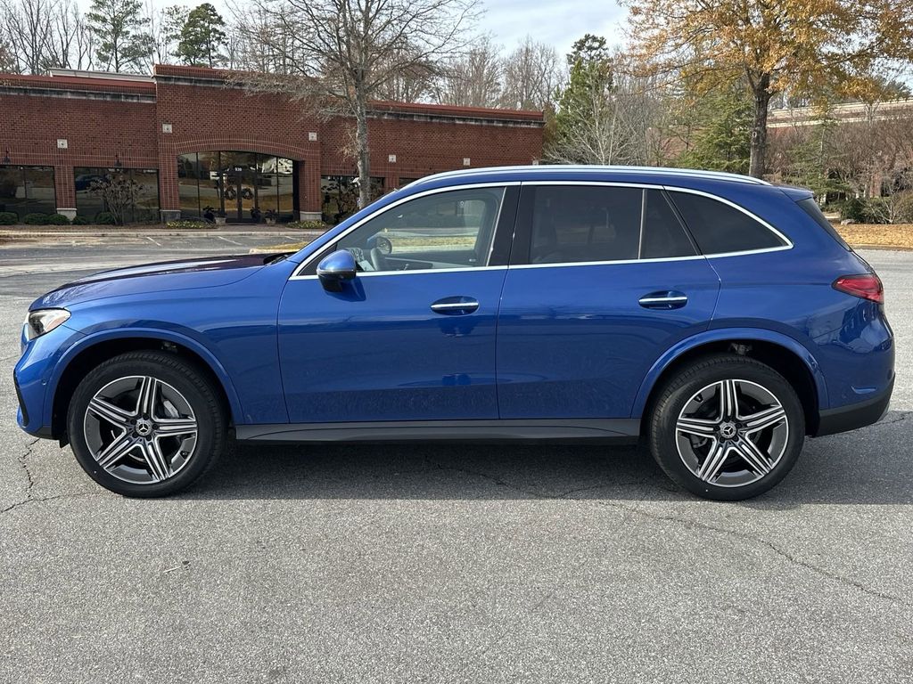 2023 Mercedes-Benz GLC GLC 300 5