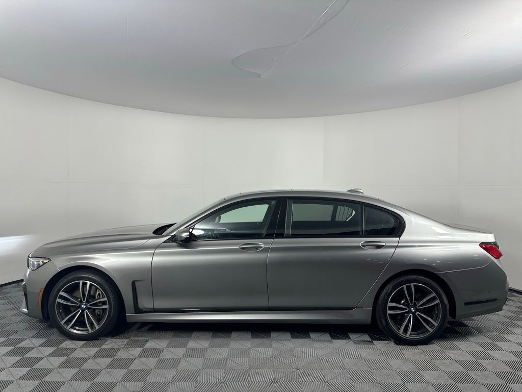 Thumbnail: 2022 BMW 7 Series - 8