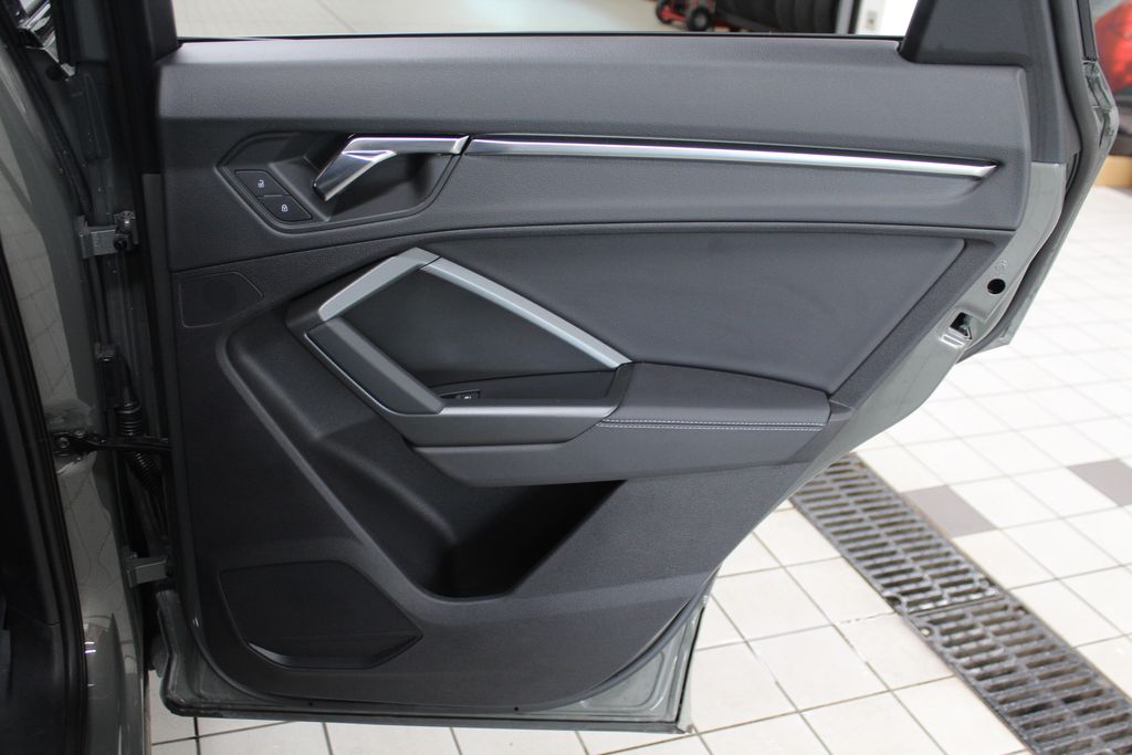 2023 Audi Q3 Premium 32