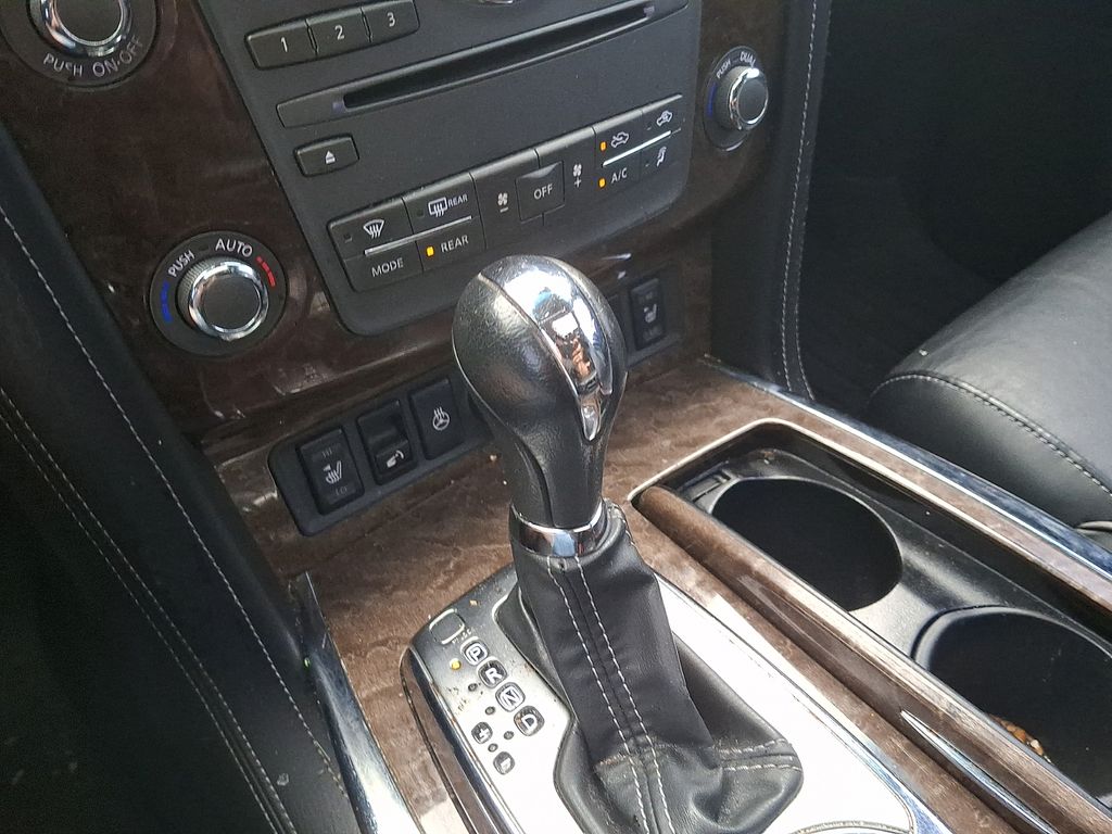Thumbnail: 2015 INFINITI QX80 - 13