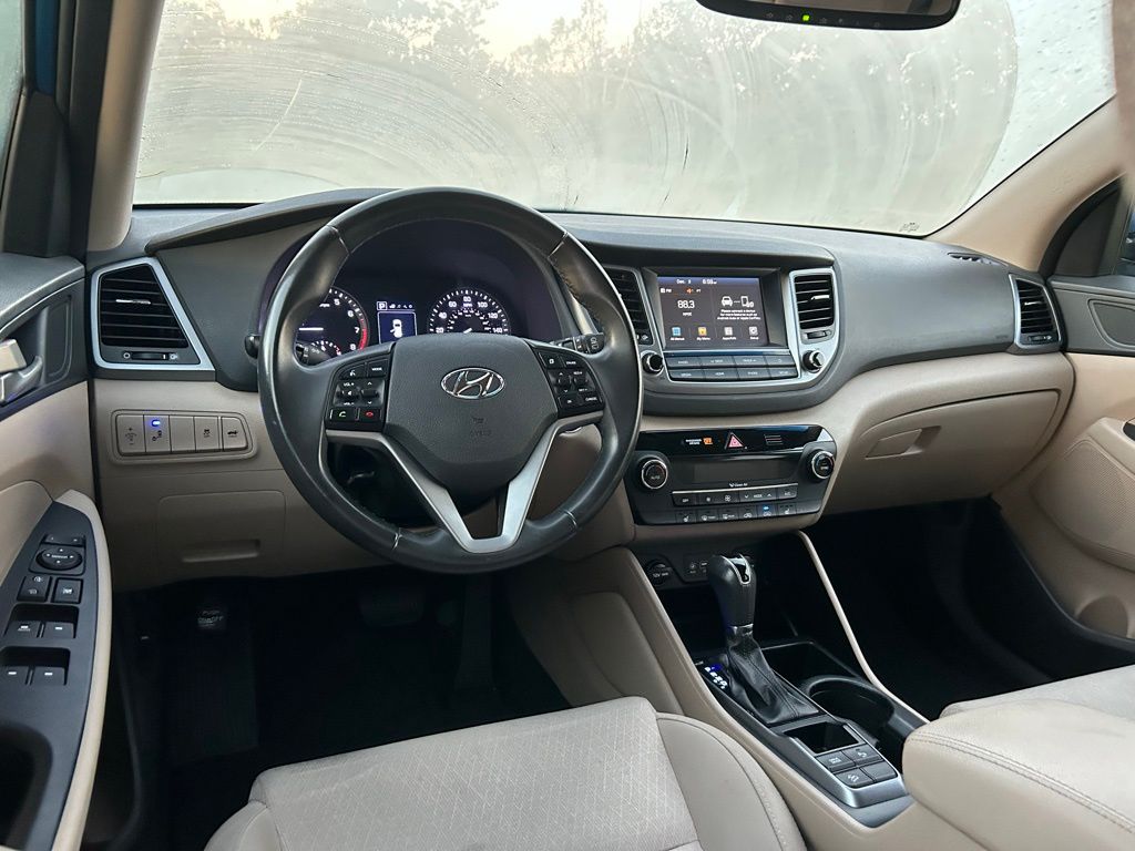 Thumbnail: 2018 Hyundai Tucson - 12