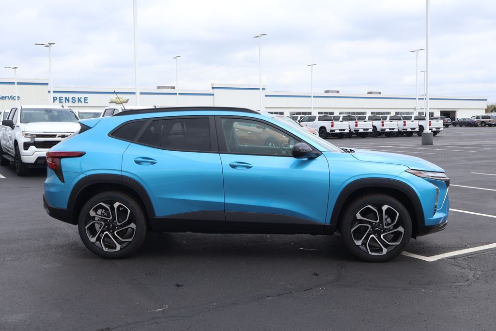 Thumbnail: 2026 Chevrolet Trax - 9