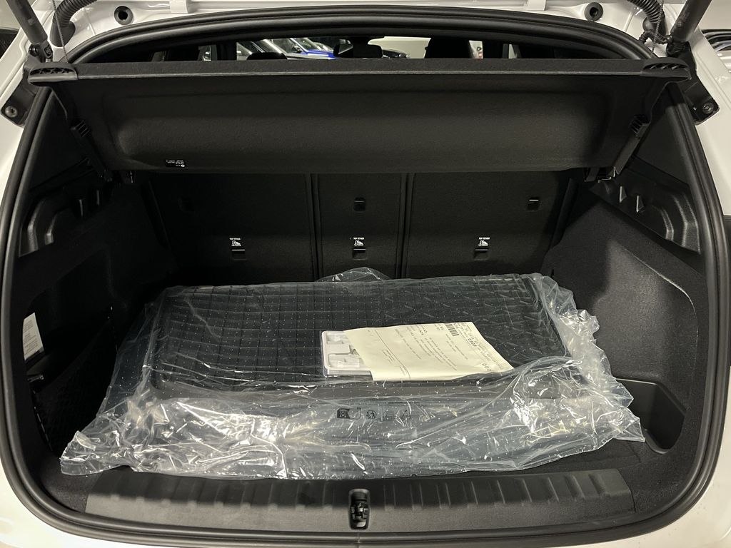 Thumbnail: 2026 BMW X1 - 24