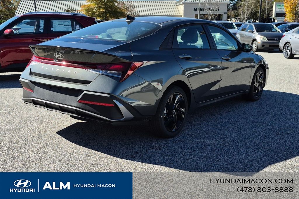 New 2026 Gray HYUNDAI SEL Sport image 6