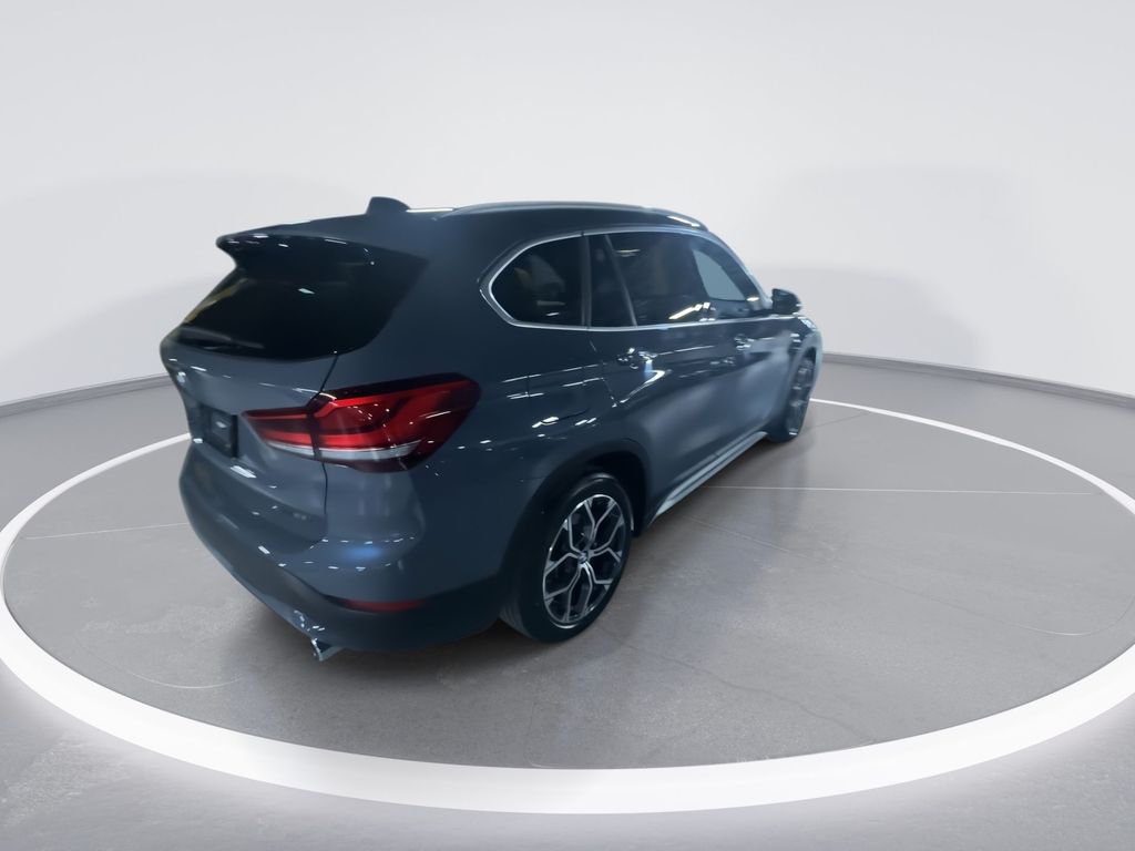 2022 BMW X1 xDrive28i 8