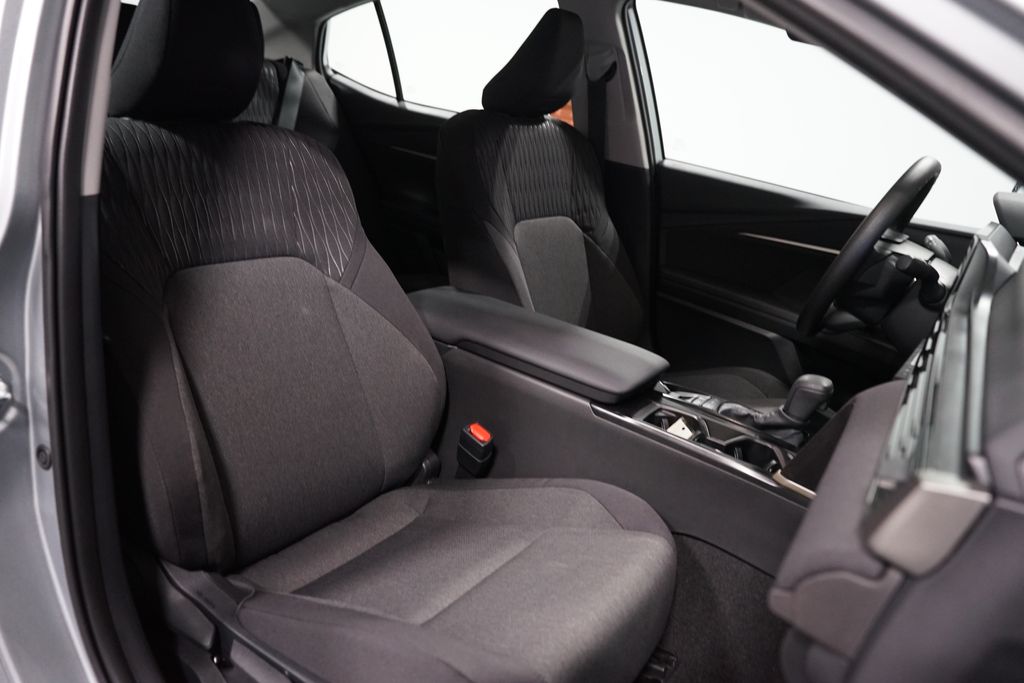 Thumbnail: 2025 Toyota Camry - 28