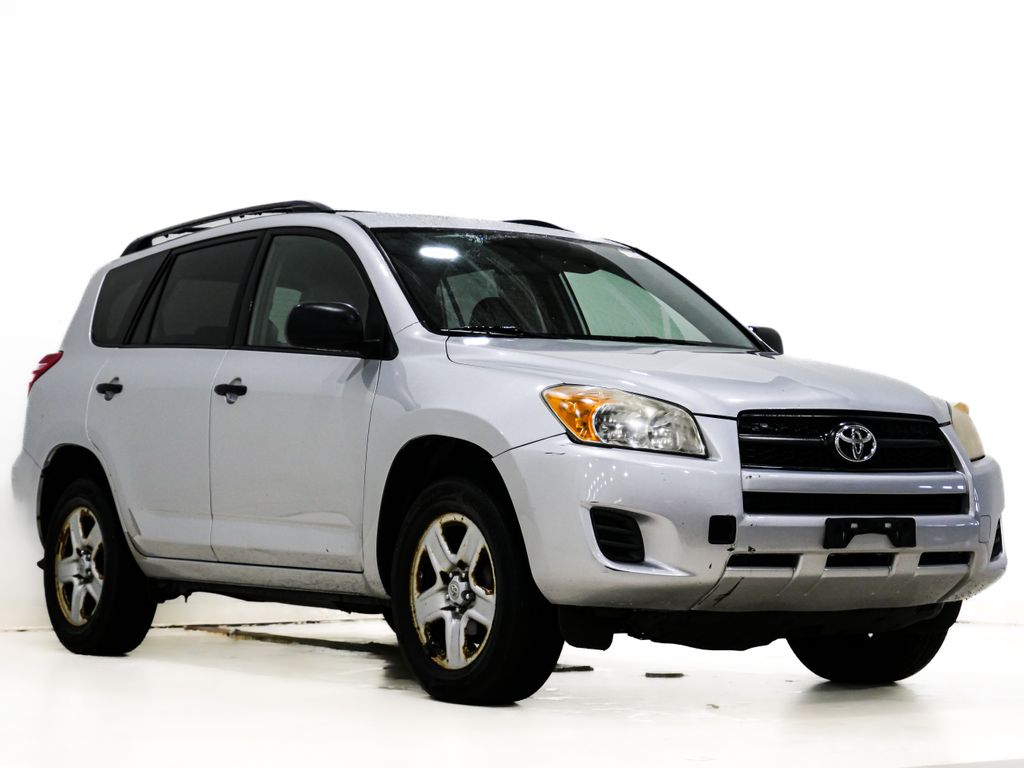 Classic Silver Metallic 2011 Toyota RAV4 Base 4WD SUV / Crossover Four-Wheel Drive 4-Speed Automatic