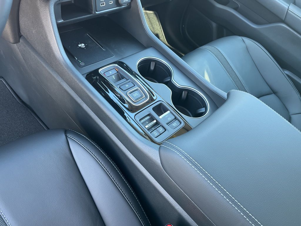 Thumbnail: 2025 Honda Pilot - 12