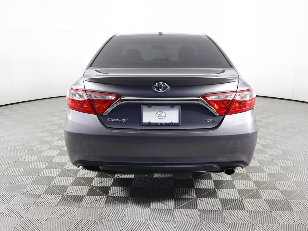 2017 Toyota Camry XSE 6