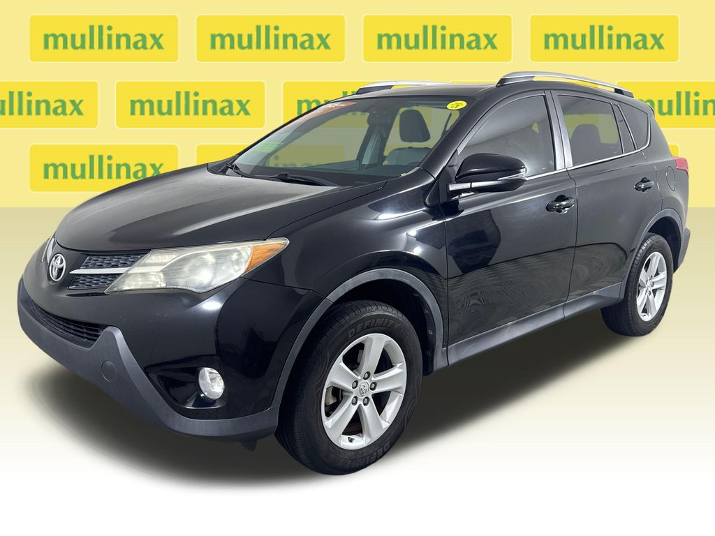 Used 2013 Black Toyota XLE image 15