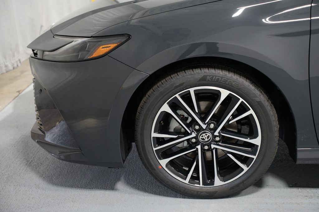 Thumbnail: 2025 Toyota Camry - 5