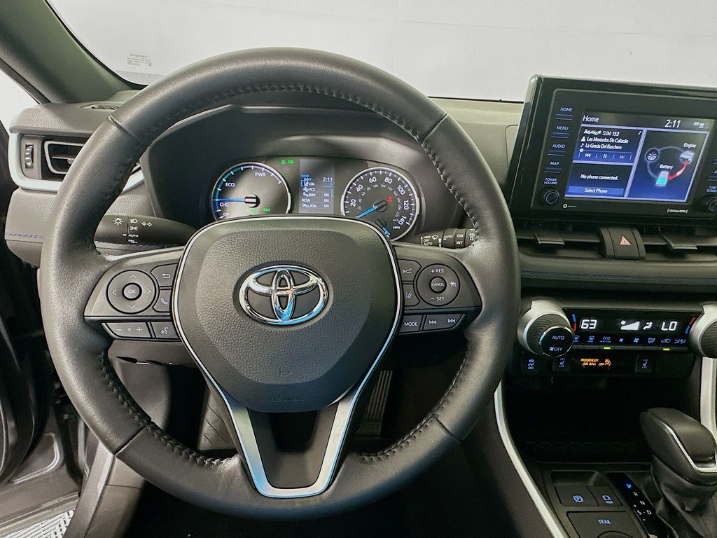 Thumbnail: 2022 Toyota RAV4 - 11