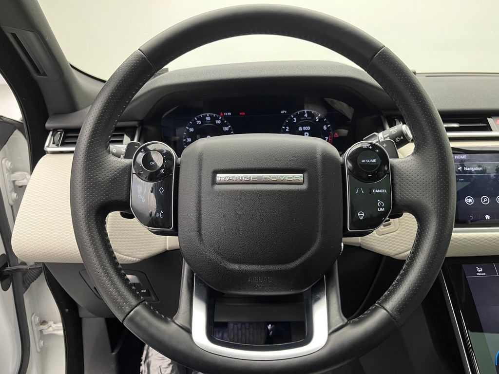 Thumbnail: 2018 Land Rover Range Rover Velar - 12