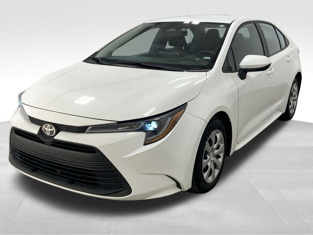 2023 Toyota Corolla LE photo 5