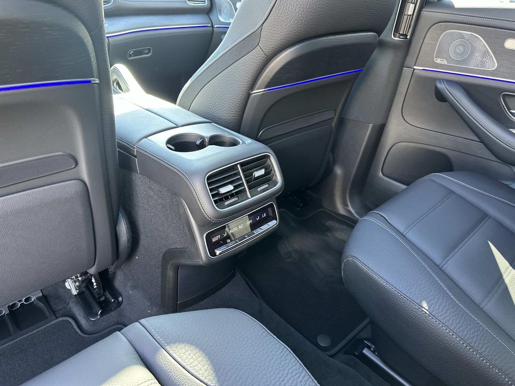 Thumbnail: 2026 Mercedes-Benz GLS - 21