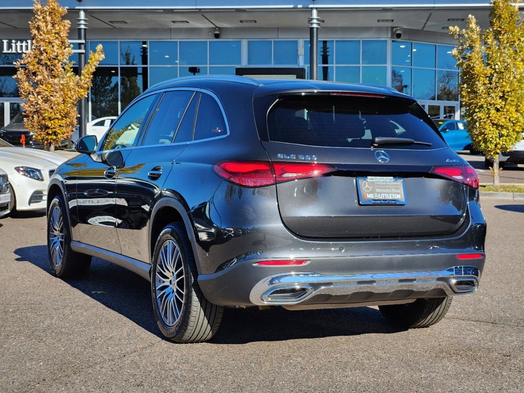 2024 Mercedes-Benz GLC GLC 300 7