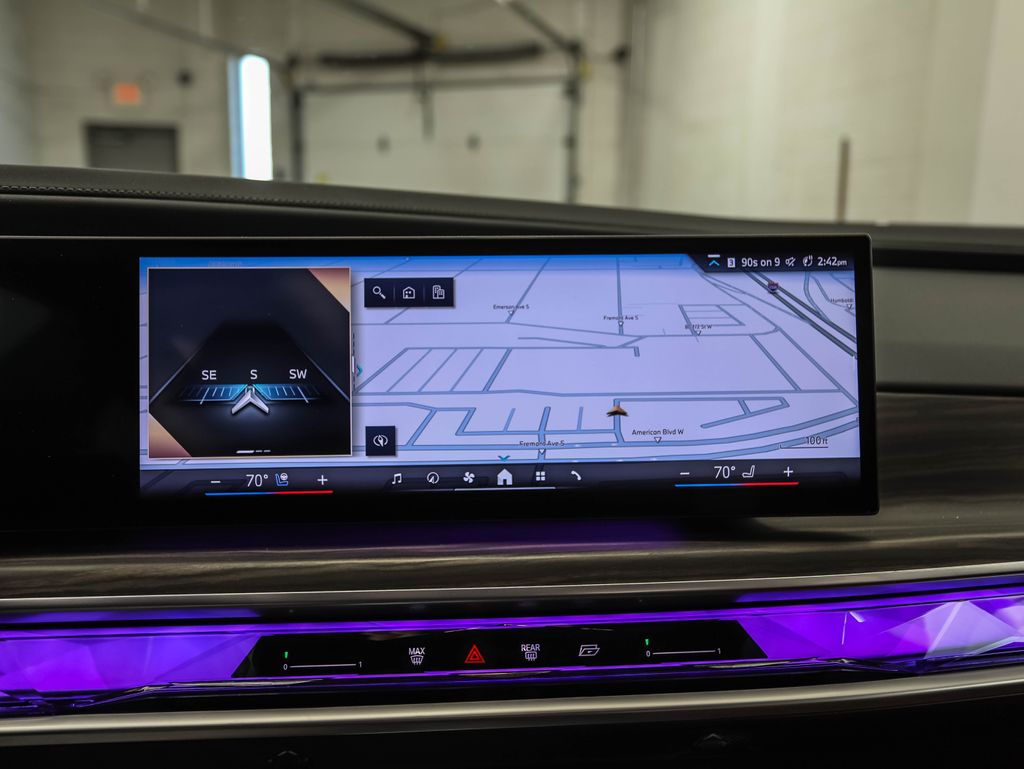 Thumbnail: 2024 BMW 7 Series - 14