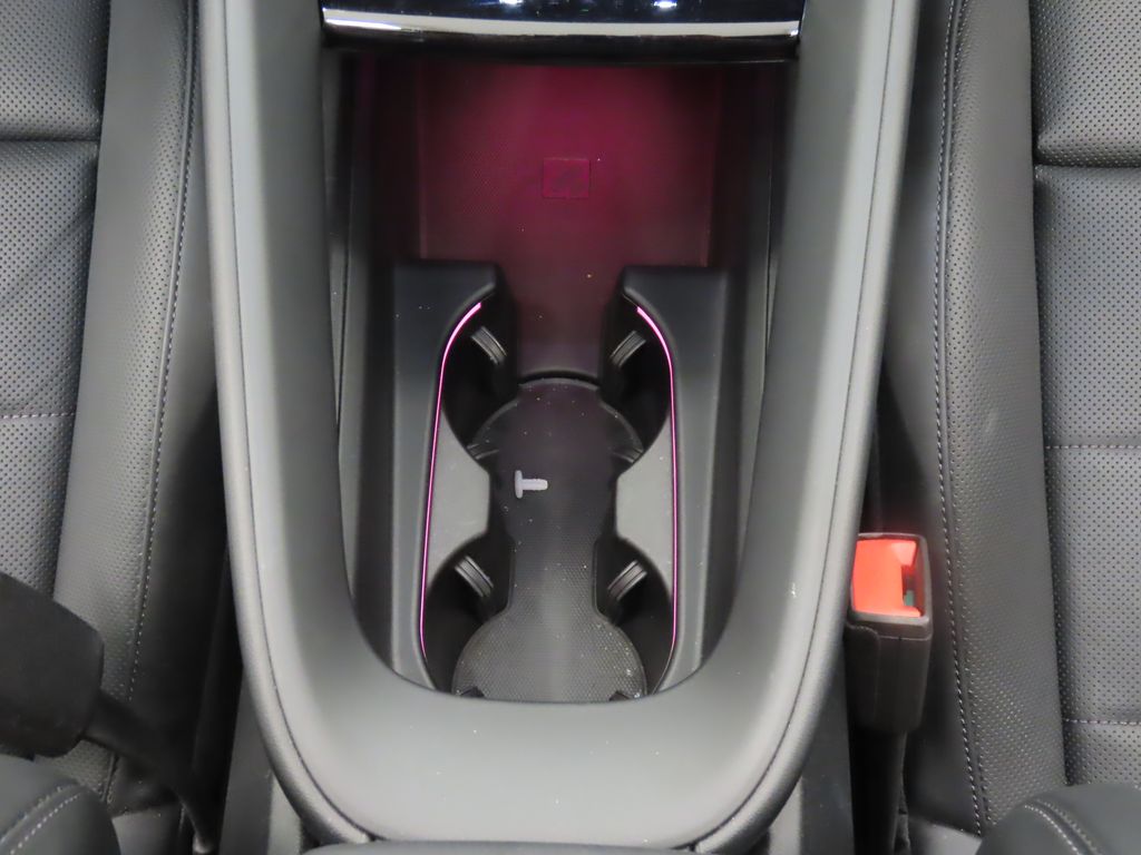 Thumbnail: 2025 Porsche Macan - 29