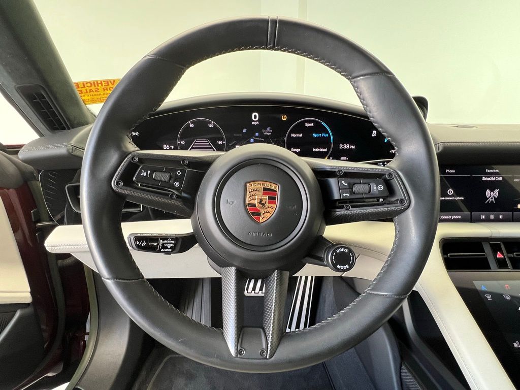 Thumbnail: 2022 Porsche Taycan - 7