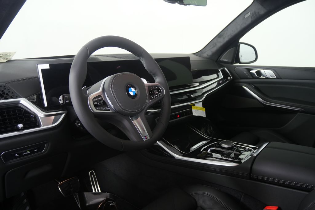 Thumbnail: 2027 BMW X7 - 12