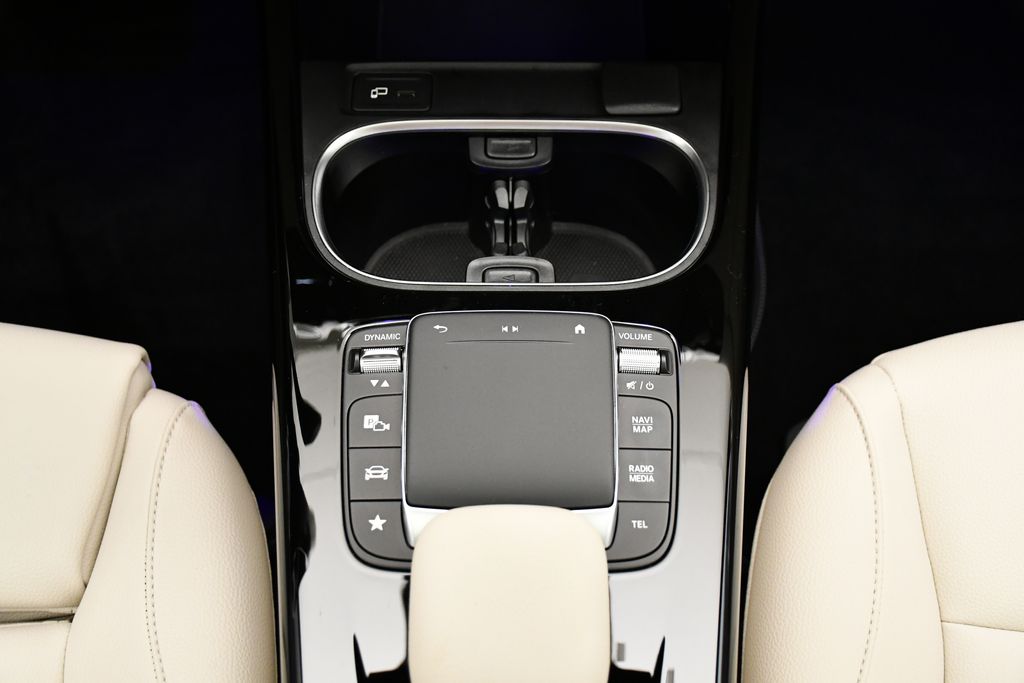 2022 Mercedes-Benz CLA 250 30
