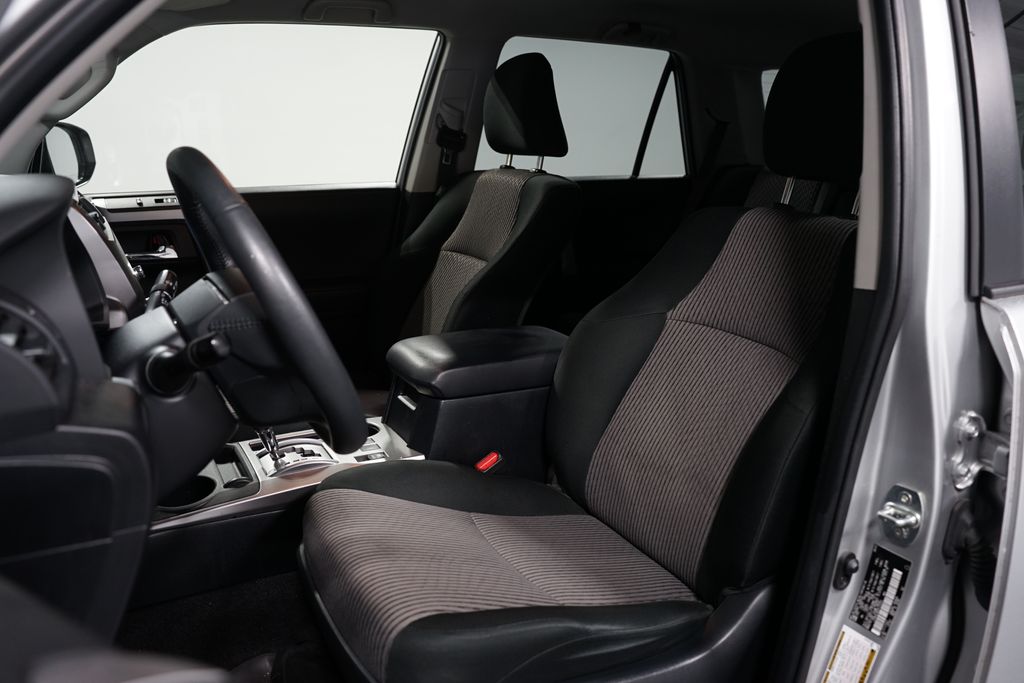 Thumbnail: 2023 Toyota 4Runner - 6