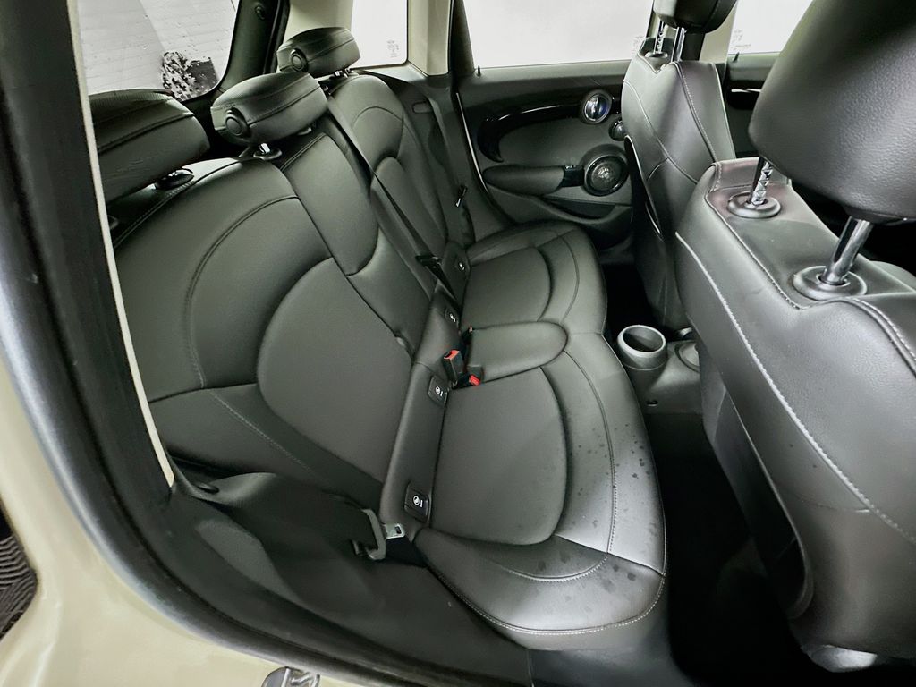 2016 MINI Cooper Base 24